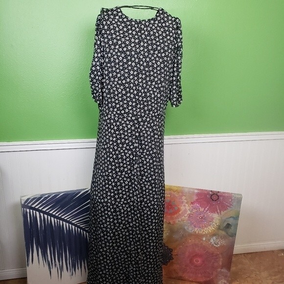 AFRM Plus size woman white daisy pola dot ruched maxi dress size 2x/2t - Picture 9 of 12